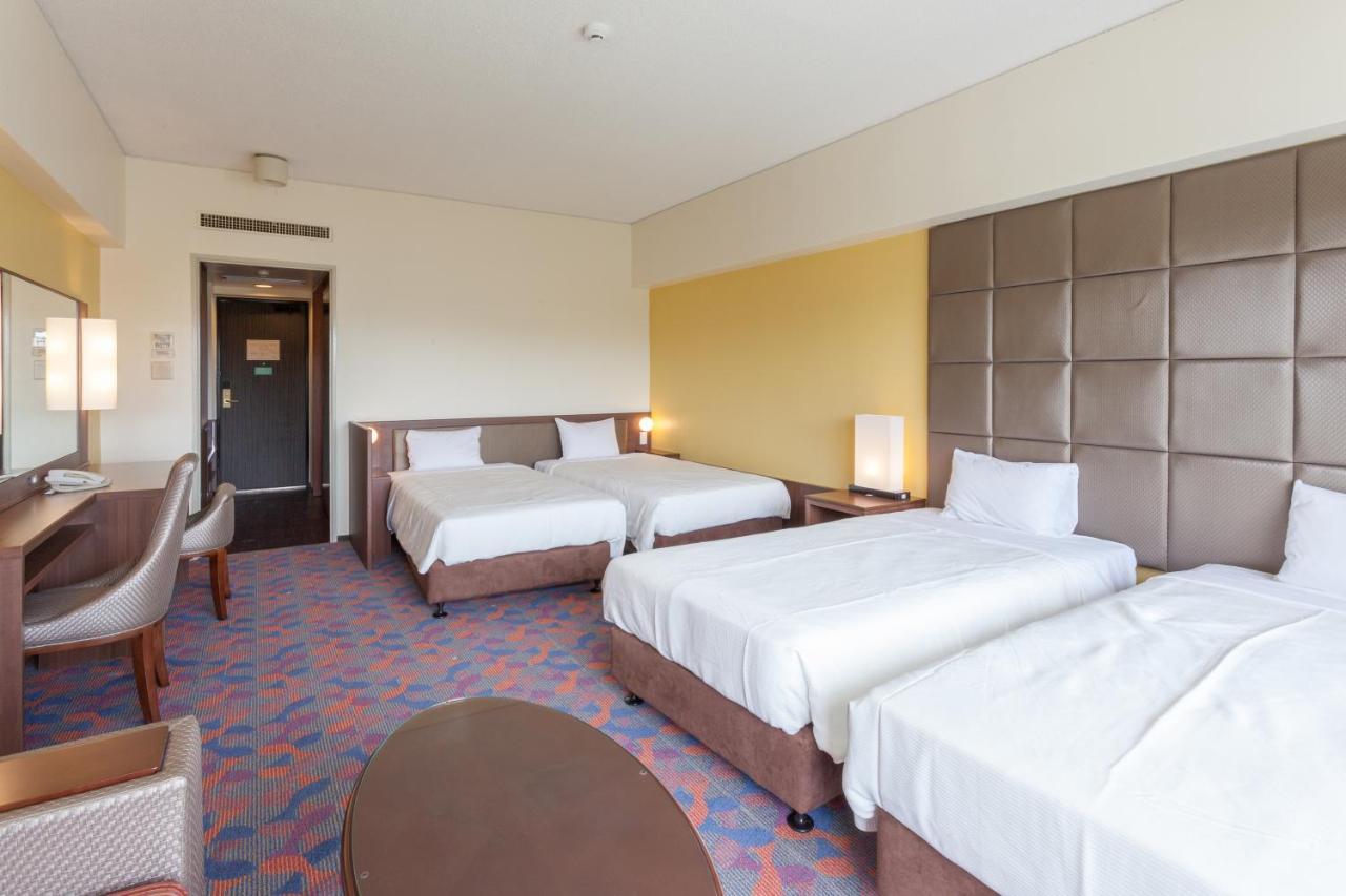 Okinawa Kariyushi Beach Resort Ocean Spa Onna Exterior photo